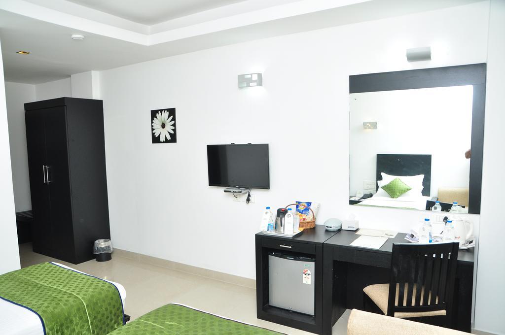 Park Residency Hotel Кожикод Екстериор снимка